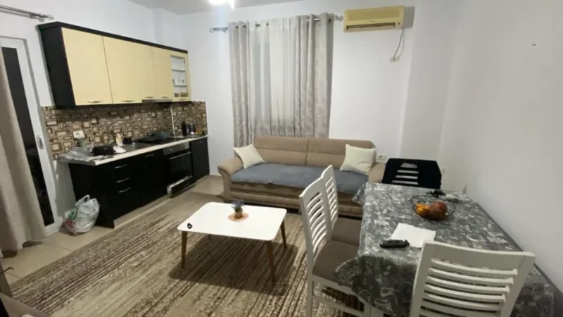 Tirane, jepet me qera apartament 1+1 Kati 2, 70 m² 500 € (Maji)