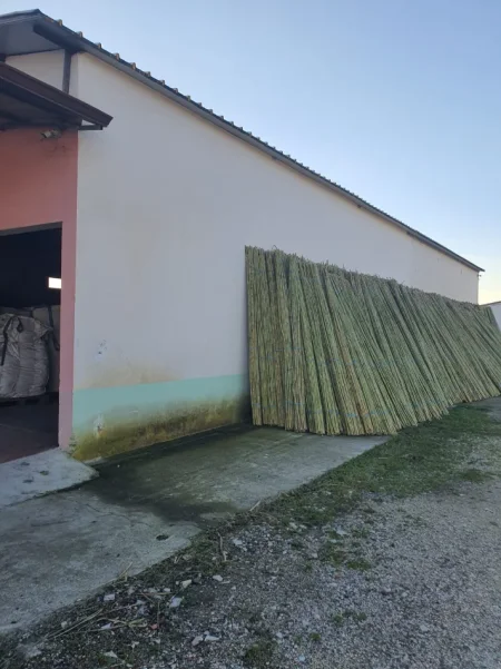 Durres, shitet magazine , 2.103 m² 900.000 € (Xhafzotaj)