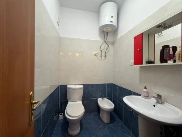 Tirane, shitet apartament 2+1 Kati 5, 95 m² 185.000 € (Astir)