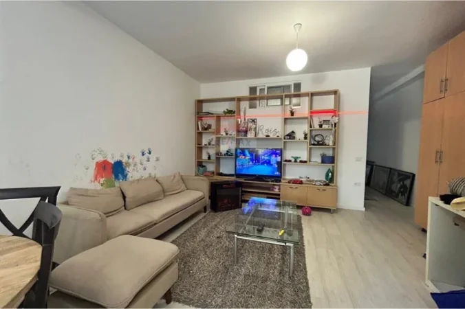 Vlore, jepet me qera shtepi 1+1 Kati 0, 72 m² 300 € (Babice e Madhe, Vlore)