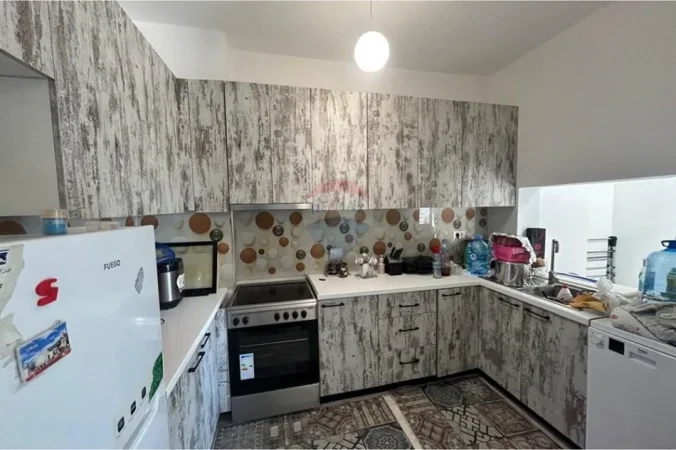 Vlore, jepet me qera shtepi 1+1 Kati 0, 72 m² 300 € (Babice e Madhe, Vlore)