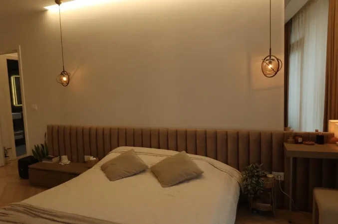 Tirane, shitet apartament 2+1 , 126 m² (Lake View)