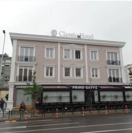 Tirane, prezantoj Bojera Isaval Spanjolle
