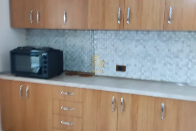 Tirane, jepet me qera apartament 1+1 Kati 6, 55 m² 400 € (Siri Kodra)