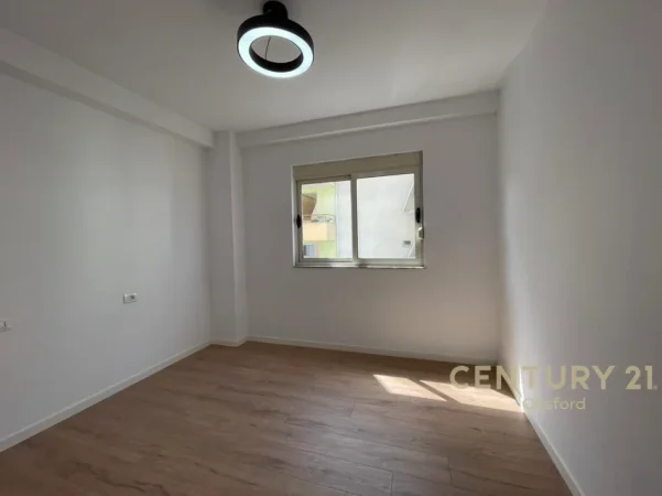 Tirane, jepet me qera apartament Kati 3, 175.000 € 