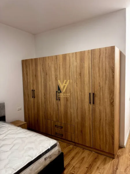 Tirane, jepet me qera apartament 2+1+Ballkon Kati 3, 78 m² 720 € (SQUARE 21)