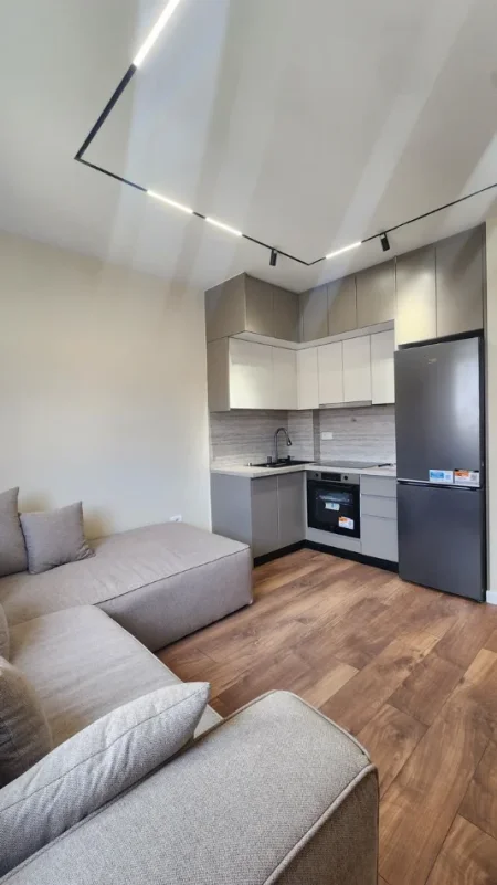 Tirane, shitet apartament 1+1 Kati 3, 57 m² 158.000 € (Mine Peza)