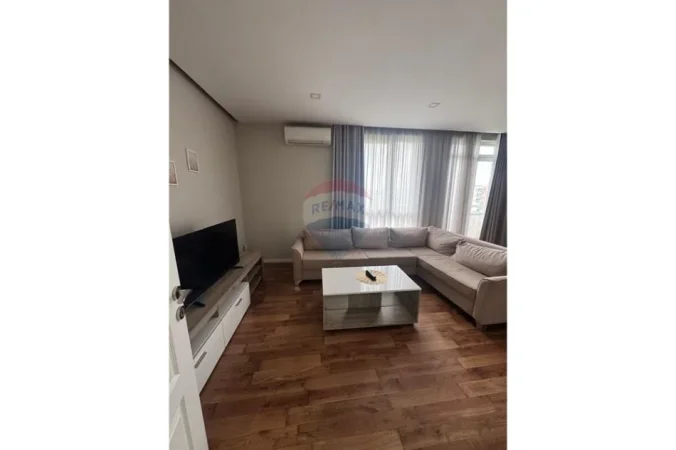 Tirane, jepet me qera apartament 2+1+Ballkon Kati 9, 110 m² 700 € (Ish Fusha e Aviacionit)