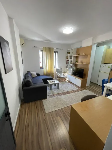Tirane, shitet garsonier 1+1 Kati 2, 48 m² 99.000 € (RRUGA NDRE MJEDA)