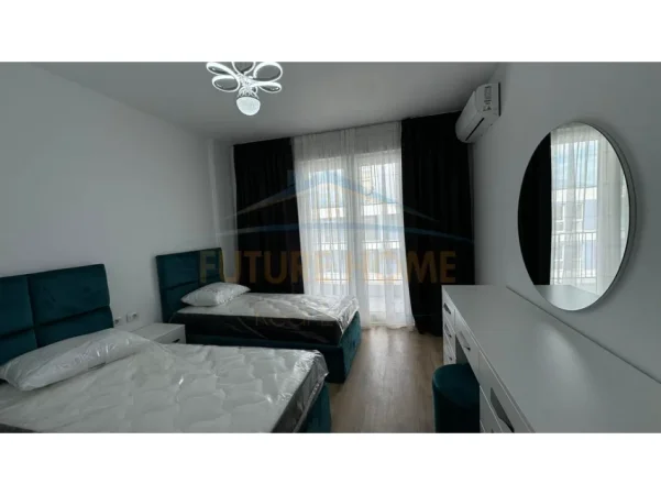 Tirane, jepet me qera apartament 2+1 Kati 8, 104 m² 550 € (Univers City)