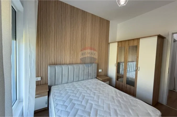 Tirane, jepet me qera apartament 1+1 Kati 1, 40 m² 420 € (Rezidenca Oxa)