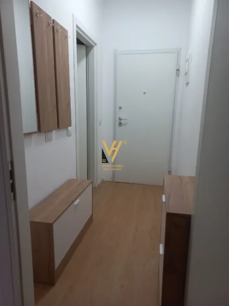 Tirane, jepet me qera apartament 1+1+Ballkon Kati 2, 70 m² 570 € (5 MAJI)