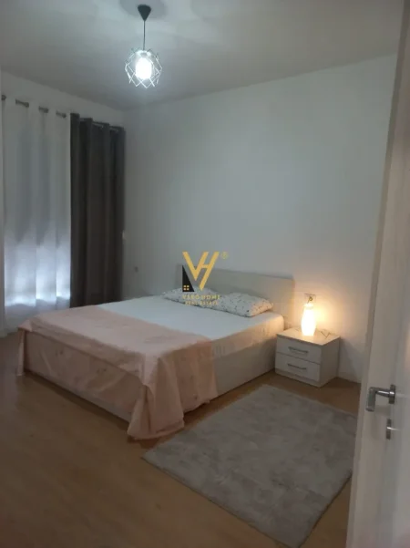 Tirane, jepet me qera apartament 1+1+Ballkon Kati 2, 70 m² 570 € (5 MAJI)
