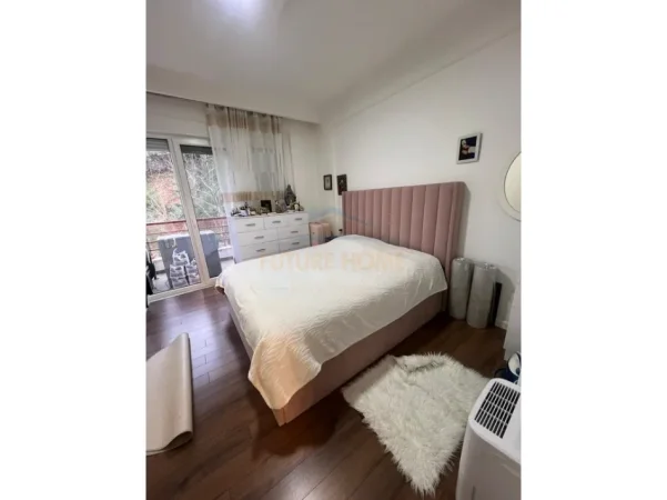 Tirane, shitet 2+1 Kati 4, 93 m² 186.000 € 