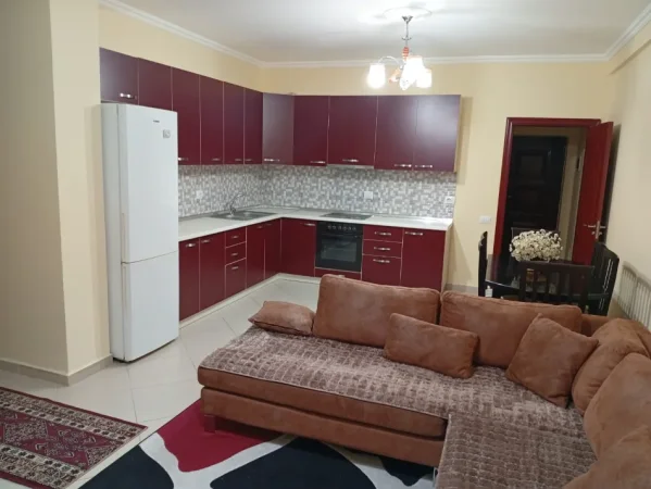 Tirane, jepet me qera apartament 2+1+Ballkon Kati 3, 102 m² 500 € (Astir, pranë Bar Artist)