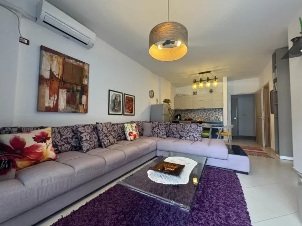 Tirane, shitet apartament 1+1 , 67 m² 109.000 € (mbas fabrikes miellit)