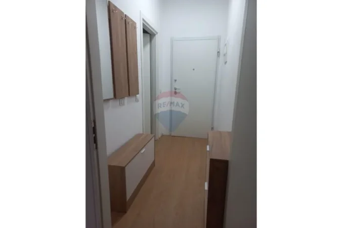 Tirane, jepet me qera apartament 1+1 Kati 2, 500 € 