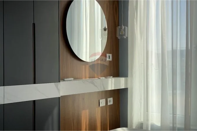Tirane, jap me qera apartament 1+1 Kati 5, 900 € 