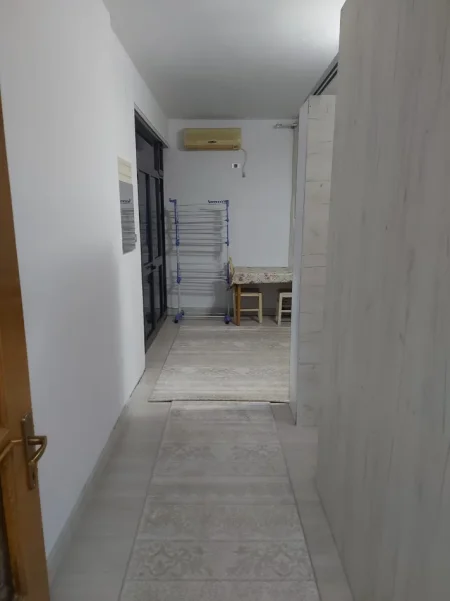 Tirane, jepet me qera apartament 1+1 Kati 11, 70 m² 470 € (Rr.Muhamet Gjollesha)