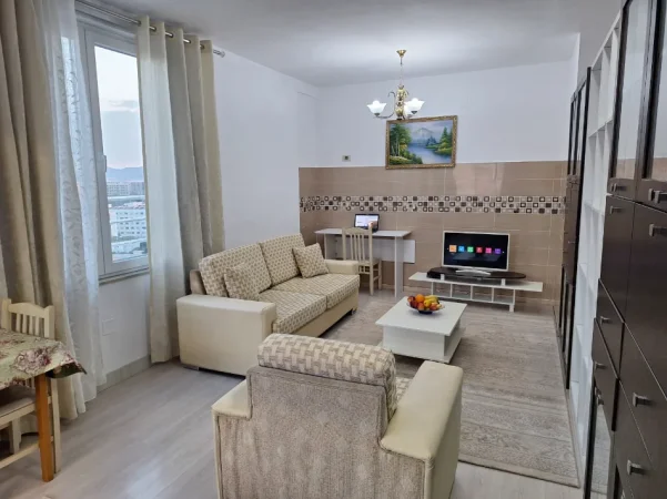 Tirane, jepet me qera apartament 1+1 Kati 11, 70 m² 470 € (Rr.Muhamet Gjollesha)