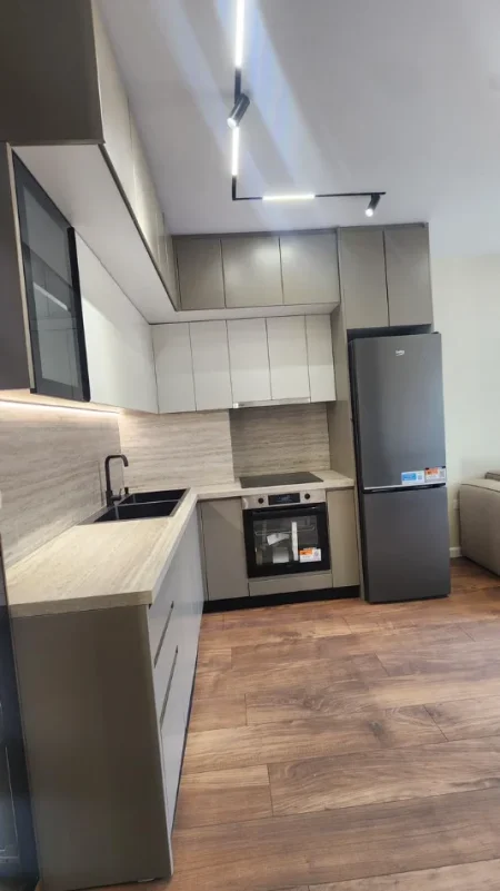 Tirane, shitet apartament 1+1 Kati 3, 53 m² 150.000 € (Mine Peza)