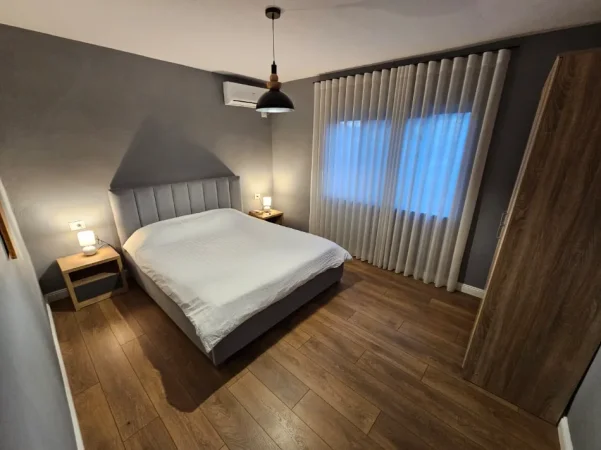 Tirane, shitet apartament 1+1 , 55 m² 144.000 € (Selvia)