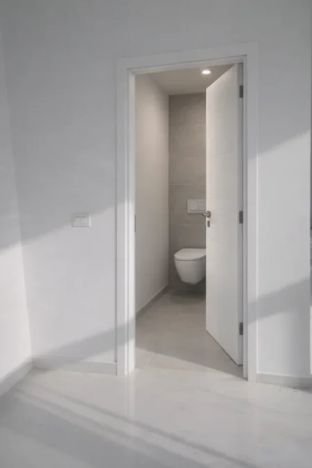 Tirane, jepet me qera ambjent biznesi Kati 0, 95 m² 1.600 € (Rr. Ali Shefqeti)