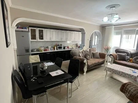 Tirane, shitet apartament 2+1 Kati 4, 200.000 € 