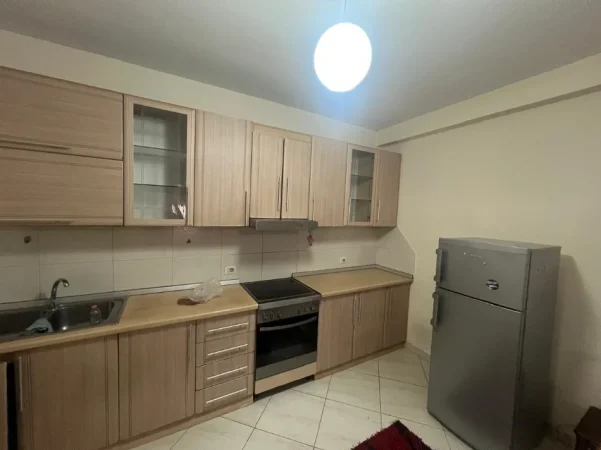 🔥 SUPER OKAZION 🔥🏡 Jepet me Qera Apartament 2+1+2 ne Astir tek  Rrethi i Well, 500 Euro