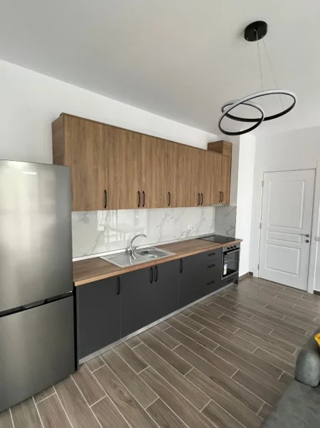 Tirane, jepet me qera apartament 1+1 Kati 8, 65 m² 500 € (Kompleksi Asl tek Pediatria)