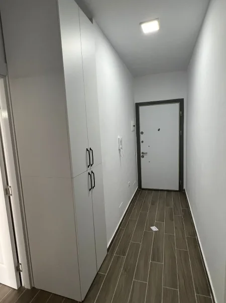 Tirane, jepet me qera apartament 1+1 Kati 8, 65 m² 500 € (Kompleksi Asl tek Pediatria)