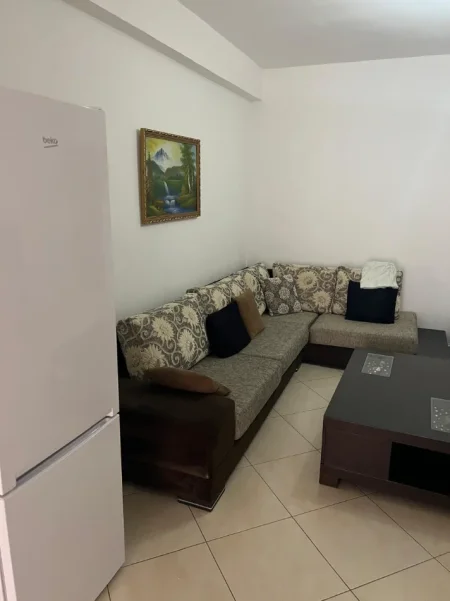🏡 Jepet me Qera Apartament 2+1+2 ne Astir tek Vila L,  400 Euro