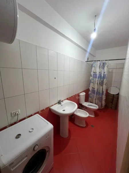 🏡 Jepet me Qera Apartament 2+1+2 ne Astir tek Vila L,  400 Euro