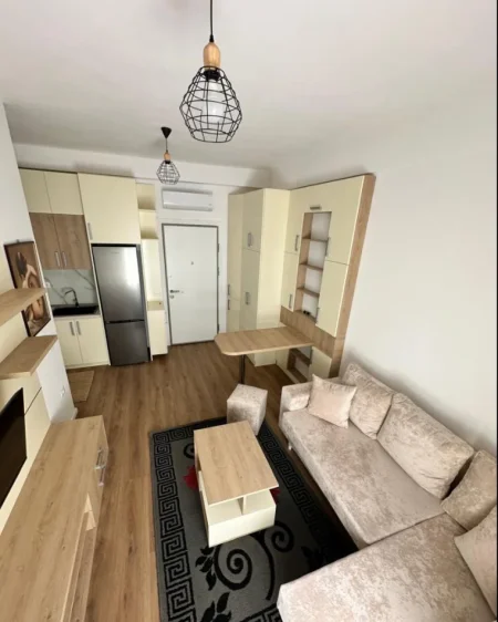 Tirane, jepet me qera apartament 1+1 Kati 2, 50 m² 450 € (Ali Demi Kompleksi Kadiu)