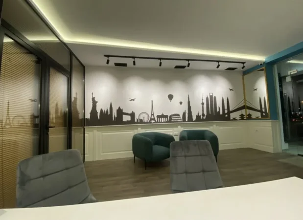 Tirane, jap me qera zyre Kati 0, 55 m² 800 € (Arkitekt Kasemi)