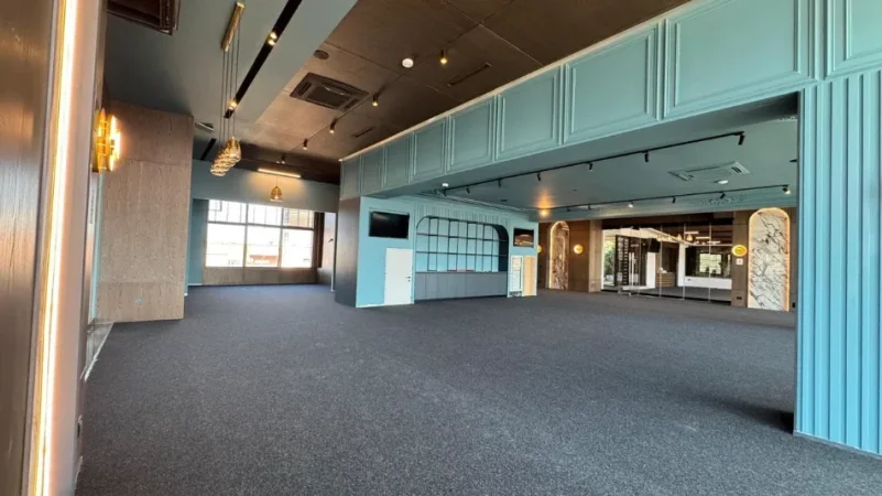Tirane, jepet me qera zyre Kati 8, 1.000 m² 10.000 € (Spitali amerikan 3)