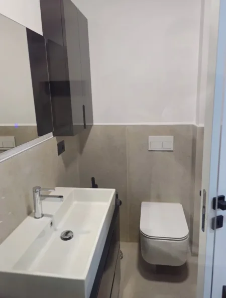 Tirane, jepet me qera apartament 2+1 Kati 1, 100 m² 1.350 € 