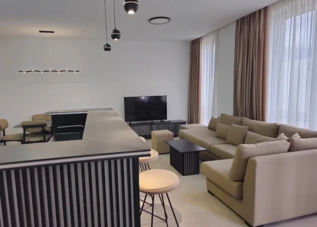 Tirane, jepet me qera apartament 2+1 Kati 1, 100 m² 1.350 € 