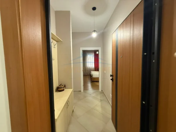 Tirane, jepet me qera apartament 2+1+Ballkon Kati 3, 96 m² 600 € (Rruga e dibres)