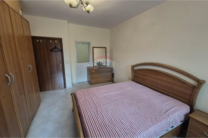 Tirane, jepet me qera apartament 2+1 Kati 2, 90 m² 580 € (Komuna e Parisit)