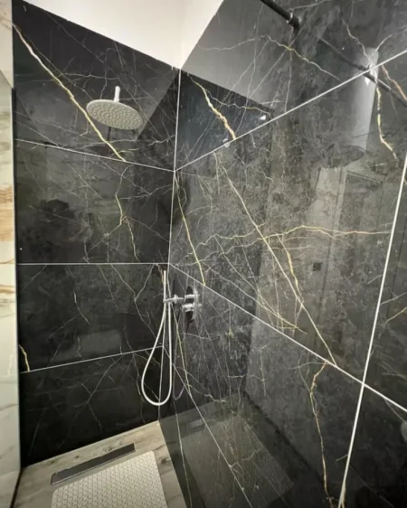 Tirane, jepet me qera apartament 2+1 Kati 2, 123 m² 1.500 € (TEG)