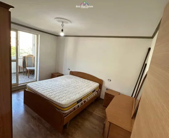 Tirane, shes apartament 2+1 Kati 5, 65 m² 104.000 € (kombinat)