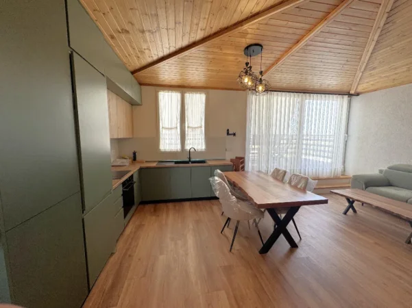 Tirane, jepet me qera apartament 2+1 Kati 7, 120 m² 630 € (shkoze)