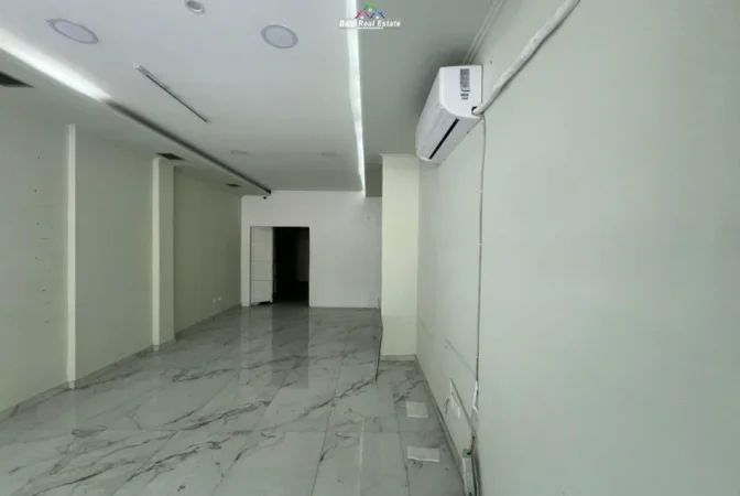 Tirane, jepet me qera dyqan Kati 0, 50 m² 630 € (Rruga Dritan Hoxha)