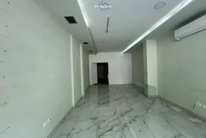 Tirane, jepet me qera dyqan Kati 0, 50 m² 630 € (Rruga Dritan Hoxha)