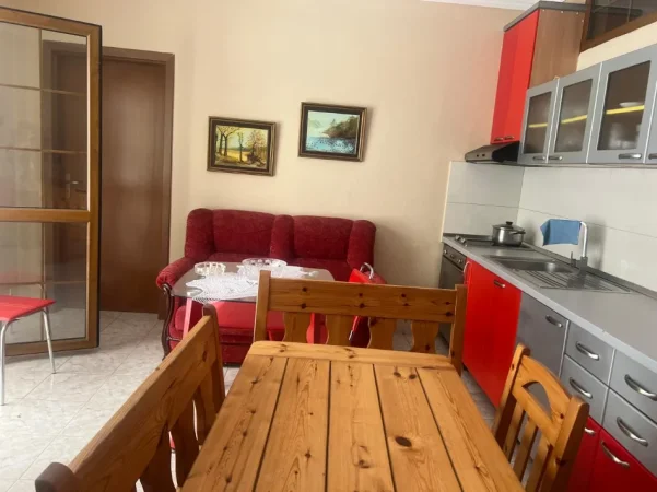 DURRES SHITET APARTAMENT 1+1 NE GOLEM  100.000 €