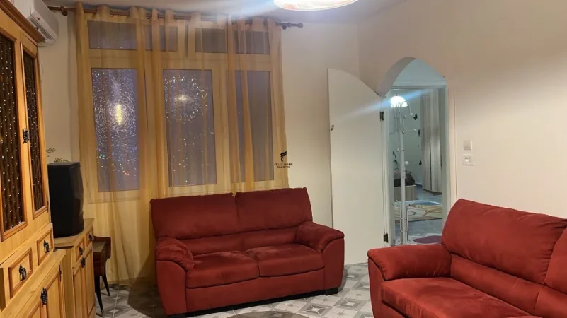 Tirane, jepet me qera apartament 1+1 Kati 2, 50 m² 420 € (MYSLYM SHYRI)
