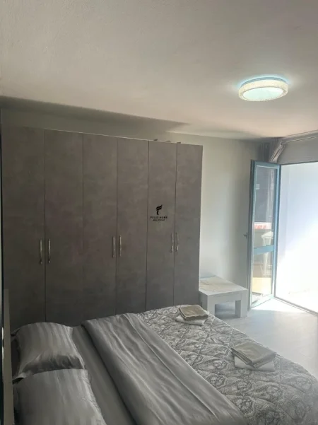 Tirane, jepet me qera apartament 2+1 Kati 2, 92 m² 750 € (MYSLYM SHYRI)