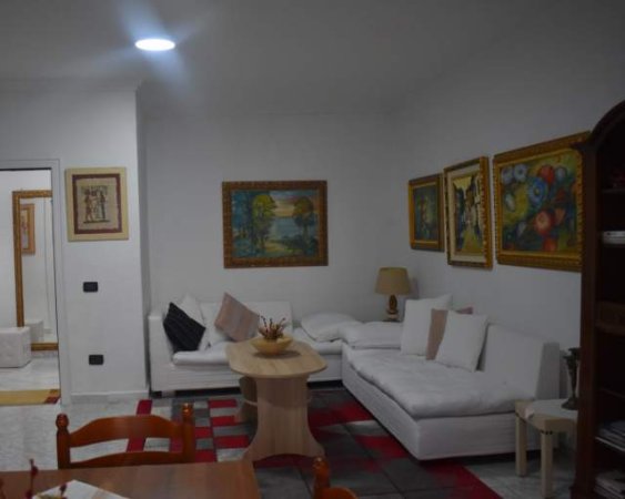 Tirane, jepet me qera apartament 2+1+BLK Kati 1, 100 m² 600 Euro (tish daija)
