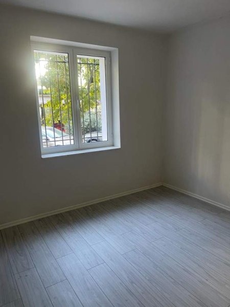 Tirane, shitet apartament 2+1 Kati 1, 75 m² 110.000 Euro (asim vokshi)